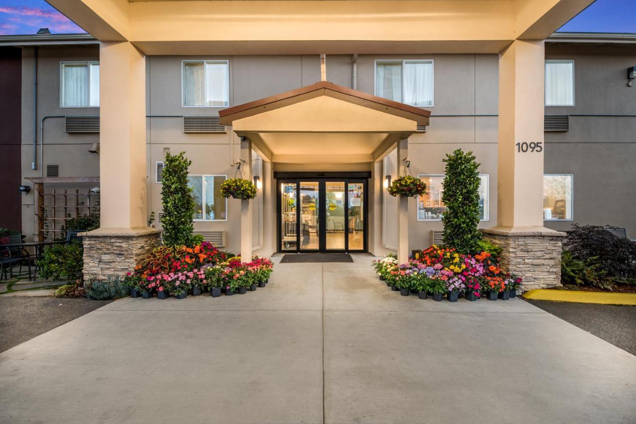 Red Lion Inn & Suites Sequim At Olympic National Park Exterior foto